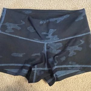 lululemon align shorts